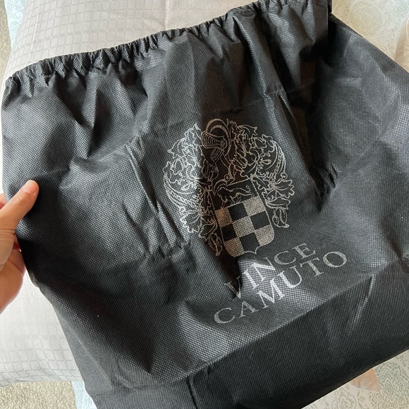 Vince Camuto bag - Picture 8 of 8